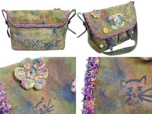 Load image into Gallery viewer, 極美品 CHANEL シャネル エンブロイダリー メッセンジャーバッグ 20番台 グラフィティ エンブロイダリー カーキ A92790 中古 53806