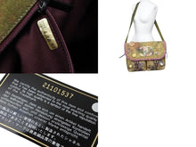 Load image into Gallery viewer, 極美品 CHANEL シャネル エンブロイダリー メッセンジャーバッグ 20番台 グラフィティ エンブロイダリー カーキ A92790 中古 53806