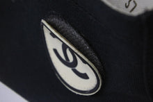 Load image into Gallery viewer, CHANEL シャネル スニーカー 001852 ココマーク ハイカットスニーカー ブラック ホワイト キャンバス サイズ37 良品 中古 53532