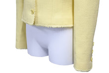 Load image into Gallery viewer, CHANEL シャネル ウールジャケット イエロー ココマークボタン P07237V05392 サイズ40 美品 中古 53596