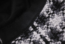 Load image into Gallery viewer, CHANEL シャネル バケットハット ココマーク チェック柄 S コットン ツイード ブラック ホワイト シルバー金具 美品 中古 53948