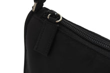 Load image into Gallery viewer, 極美品 PRADA プラダ ショルダーバッグ トライアングルロゴ MV633 ナイロン ブラック シルバー金具 中古 54107