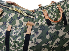 Load image into Gallery viewer, 極美品 LOUIS VUITTON ルイヴィトン × 村上隆 キーポルバンドリエール55 モノグラムモフラージュ M95774 中古 54115