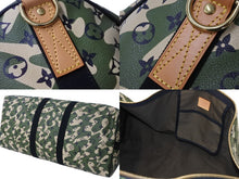 Load image into Gallery viewer, 極美品 LOUIS VUITTON ルイヴィトン × 村上隆 キーポルバンドリエール55 モノグラムモフラージュ M95774 中古 54115