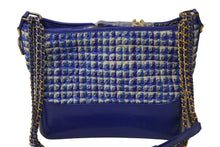 Load image into Gallery viewer, CHANEL シャネル ガブリエルドゥ ショルダーバッグ 27番台 ココマーク ブルー ゴールド シルバー金具 ツイード 美品 中古 54225