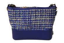 Load image into Gallery viewer, CHANEL シャネル ガブリエルドゥ ショルダーバッグ 27番台 ココマーク ブルー ゴールド シルバー金具 ツイード 美品 中古 54225