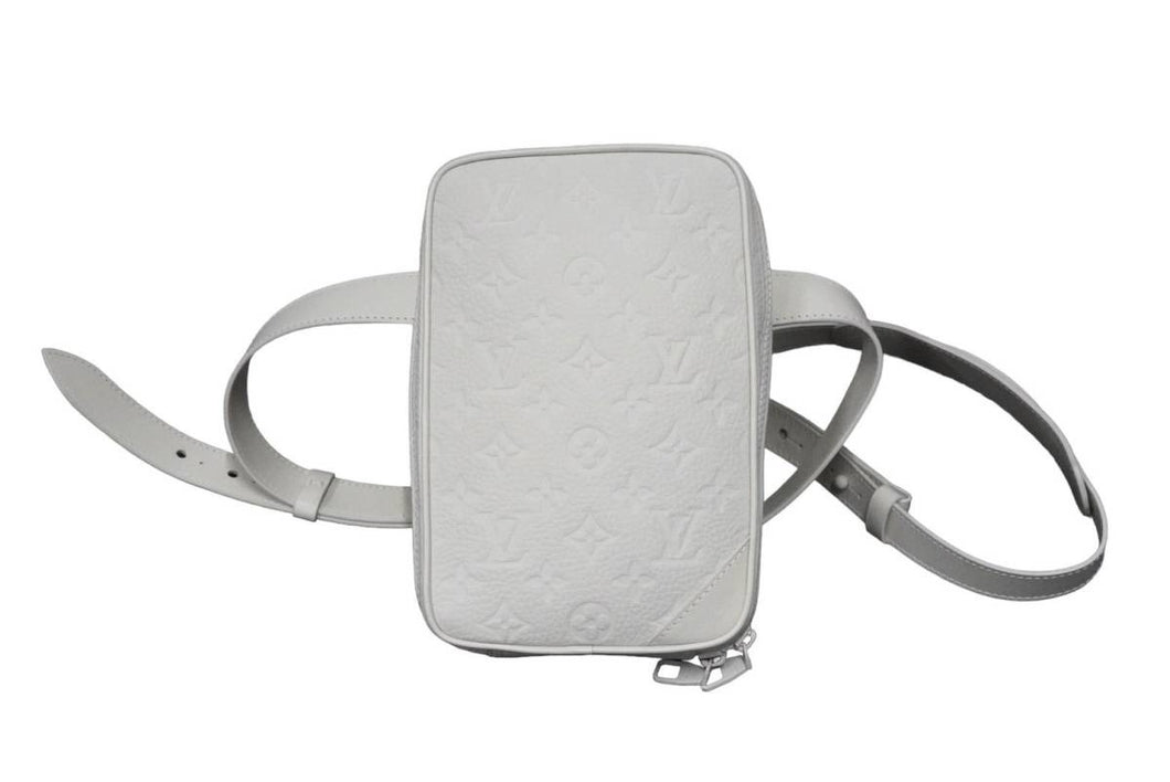 極美品 LOUIS VUITTON ルイヴィトン ショルダーバッグ M53297 ユティリティ・サイドバッグ トリヨン ホワイト金具 中古 54279