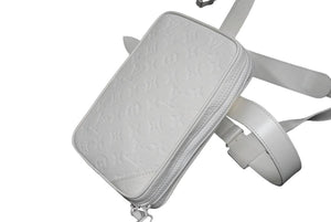 極美品 LOUIS VUITTON ルイヴィトン ショルダーバッグ M53297 ユティリティ・サイドバッグ トリヨン ホワイト金具 中古 54279