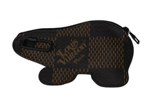 Load image into Gallery viewer, 極美品 Louis Vuitton ルイヴィトン NIGO ニゴ コインカードホルダー LVスクエアードコレクション ジャイアント N60387 中古 54310