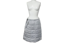 Load image into Gallery viewer, CHANEL シャネル カールラガーフェルドスカート ウォーム スポーツライン ココマーク P16393V09195 グレー 38 美品 中古 54546