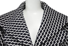 Load image into Gallery viewer, CHANEL シャネル ジャケット コート ハンブルグ ジグザグ P59081V39106 ブラック ホワイト サイズ40 シルバー金具 美品 中古 54596