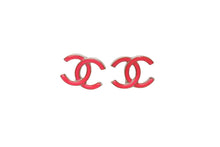 Load image into Gallery viewer, 極美品 CHANEL シャネル ココマーク ピアス A22C刻印 ネオンピンク ゴールド金具 中古 55018