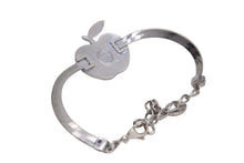 Load image into Gallery viewer, Christian Dior クリスチャンディオール ブレスレット りんご CDロゴ 金属素材 ピンク イエロー シルバー 11.3g 美品 中古 55116