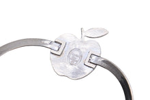 Load image into Gallery viewer, Christian Dior クリスチャンディオール ブレスレット りんご CDロゴ 金属素材 ピンク イエロー シルバー 11.3g 美品 中古 55116