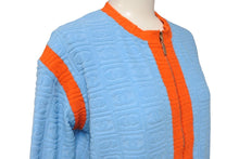 Load image into Gallery viewer, CHANEL シャネル カーディガン ココマーク パイル 02S ブルー オレンジ サイズ42 P19454V11234 美品 中古 55264