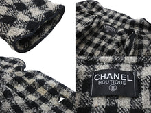 Load image into Gallery viewer, CHANEL シャネル ジャケットツイードジャケット ブラック ホワイト ココマーク ココボタン ブラック ホワイト 中古 55281