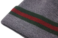 Load image into Gallery viewer, GUCCI グッチ ニット ニット帽 ニットキャップ ビーニー ウール ローゲージ ウェビングライン サイズ M 美品 中古 55525