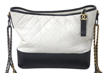 Load image into Gallery viewer, CHANEL シャネル 2WAYチェーンショルダーバッグ マトラッセ ココマーク ステッチ ラムスキン ガブリエル ホワイト 美品 中古 55638