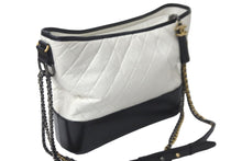 Load image into Gallery viewer, CHANEL シャネル 2WAYチェーンショルダーバッグ マトラッセ ココマーク ステッチ ラムスキン ガブリエル ホワイト 美品 中古 55638