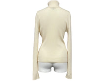 Load image into Gallery viewer, CHANEL シャネル ココマーク ロゴライン タートルネック ニットセーター ニット セーター サイズ 36 P63182K 美品 中古 55711