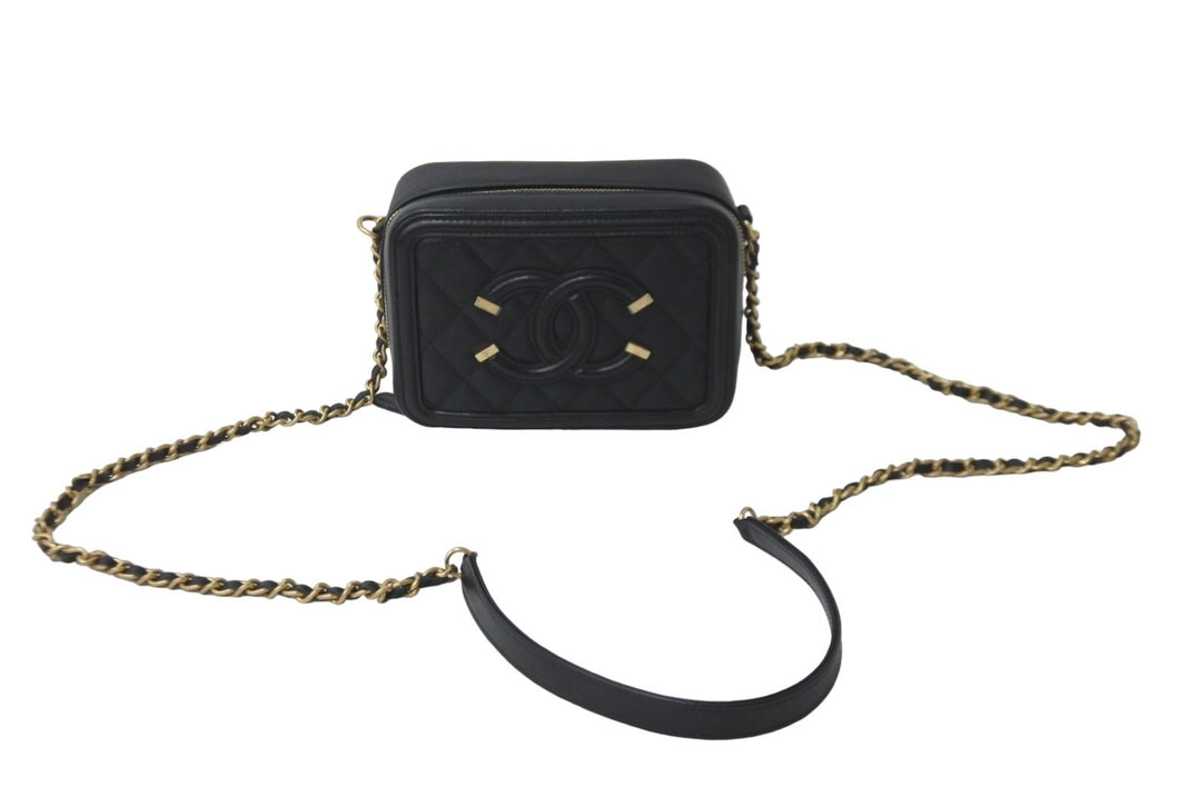 極美品 CHANEL シャネル CCフィグリー ミニチェーンショルダーバッグ A84452 キャビアスキン ブラック ゴールド金具 中古 55712