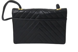 CHANEL シャネル ショルダーバッグ シェブロンステッチ ブラック ココマーク 2番台 ラムスキン ゴールド金具 美品 中古 55769