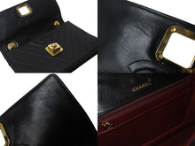 Load image into Gallery viewer, CHANEL シャネル ショルダーバッグ シェブロンステッチ ブラック ココマーク 2番台 ラムスキン ゴールド金具 美品 中古 55769
