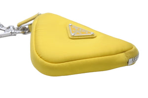 PRADA プラダ ポーチ トライアングルプレート Re ナイロン ネックストラップ付 イエロー 2TT140 シルバー金具 美品 中古 55940 