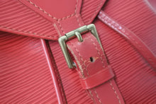 Load image into Gallery viewer, LOUIS VUITTON ルイヴィトン リュック・デイパック 1997年 プレオウンド エピ モンスリMM レッド ゴールド金具 美品 中古 55952