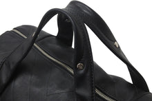 Load image into Gallery viewer, CHANEL シャネル シェブロン ミニ ボストンバッグ ココマーク ロゴ ブラック 鞄 Vステッチ シルバー金具 美品 中古 55973