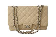 Load image into Gallery viewer, 極美品 CHANEL シャネル マトラッセ30 チェーンショルダー キャビアスキン ベージュ シルバー金具 バッグ レディース 中古 55978