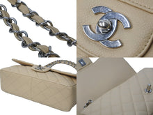 Load image into Gallery viewer, 極美品 CHANEL シャネル マトラッセ30 チェーンショルダー キャビアスキン ベージュ シルバー金具 バッグ レディース 中古 55978
