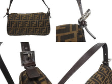 Load image into Gallery viewer, 極美品 FENDI フェンディ マンマバケット ワンショルダーバッグ 26424 ズッカ柄 キャンバス レザー ブラウン シルバー金具 中古 4b005601