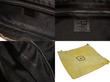 Load image into Gallery viewer, 極美品 FENDI フェンディ マンマバケット ワンショルダーバッグ 26424 ズッカ柄 キャンバス レザー ブラウン シルバー金具 中古 4b005601