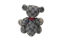 Load image into Gallery viewer, GUCCI グッチ GGキャンバス ぬいぐるみ 人形 テディーベア クマ ベージュ ネイビー 7077722 美品 中古 56024