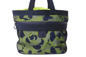 CHANEL シャネル トートバッグ メッシュ カメリア スポーツ ショッピングバッグ 24番台 グリーン ナイロン 美品 中古 56081