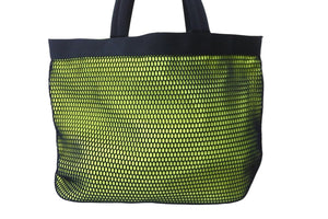 CHANEL シャネル トートバッグ メッシュ カメリア スポーツ ショッピングバッグ 24番台 グリーン ナイロン 美品 中古 56081