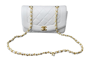 極美品 CHANEL シャネル ダイアナ22 マトラッセ チェーンショルダーバッグ ホワイト ラムスキン 4番台 ココマーク 中古 56084
