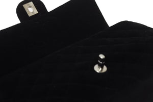 CHANEL シャネル ベロアリュック マトラッセ ブラック 4番台 ベロア ココマーク シルバー金具 美品 中古 56103