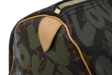 Load image into Gallery viewer, 新品同様 LOUIS VUITTON ルイヴィトン モノグラム グラフィティ キーポル50 M92196 ブラウン カーキ ゴールド金具 中古 56121