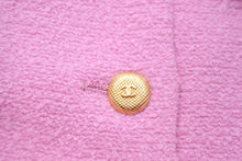Load image into Gallery viewer, CHANEL シャネル パイル地 スカート 96C ピンク PO6225V04513 ココマーク ボタン ロゴ ヴィンテージ サイズ38 美品 中古 56125