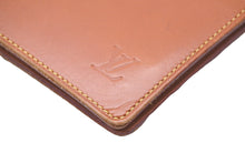 Load image into Gallery viewer, LOUIS VUITTON ルイ ヴィトン 二つ折り財布 ポルト ビエ6 カルト クレディ ノマド ブラウン M85015 美品 中古 56189