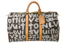 Load image into Gallery viewer, LOUIS VUITTON ルイヴィトン ボストンバッグ M92197 モノグラムグラフィティ キーポル50 ブラウン ゴールド金具 良品 中古 56297