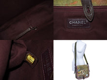 Load image into Gallery viewer, CHANEL シャネル ショルダーバッグ ココマーク エンブロイダリー グラフィティ 21番台 カーキ マルチ シルバー金具 美品 中古 56303