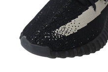 Load image into Gallery viewer, 極美品 ADIDAS アディダス YEEZY BOOST 350 V2 イージーブースト350 V2 スニーカー BY1604 サイズUS9 1/2 27.5CM OREO 2016 中古 4b005636
