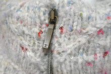 Load image into Gallery viewer, 極美品 CHANEL シャネル ウールダウンジャケット ビジュー ラインストーン P57089K07458 グレー マルチ サイズ36 中古 56415