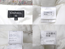 Load image into Gallery viewer, 極美品 CHANEL シャネル ウールダウンジャケット ビジュー ラインストーン P57089K07458 グレー マルチ サイズ36 中古 56415
