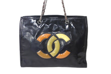 Load image into Gallery viewer, CHANEL シャネル チェーントートバッグ ココマーク 16番台 2012年 パテントレザー ブラック シルバー金具 美品 中古 56450