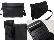 Load image into Gallery viewer, CHANEL シャネル メッセンジャーバッグ ショルダーバッグ 12番台 スポーツライン ココマーク ブラック ナイロン 中古 56501