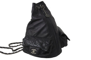 CHANEL シャネル リュック デイパック マトラッセ チェーン 17番台 ココマーク ブラック ラムスキン 美品 中古 56509